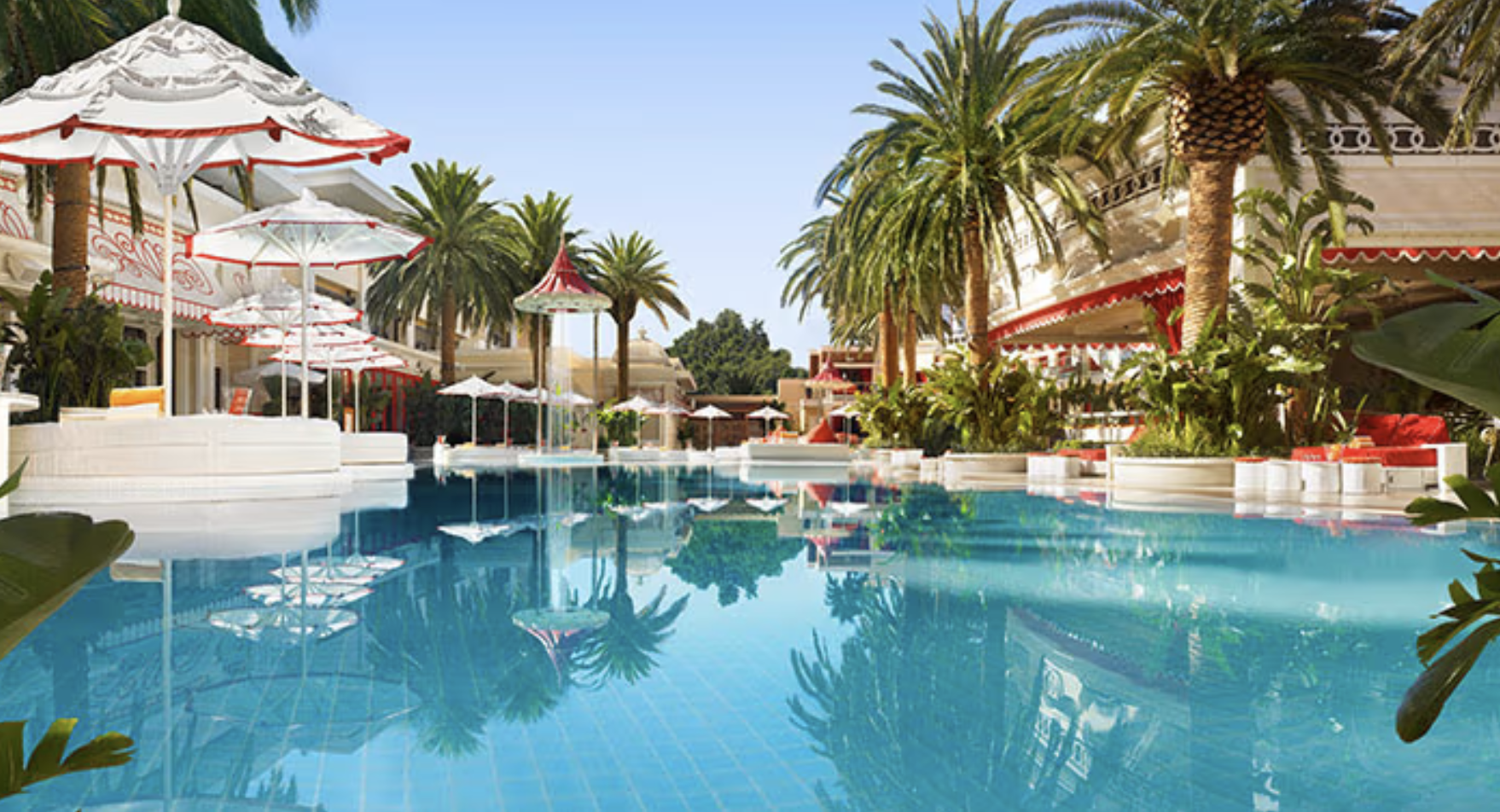 Wynn Encore pool and resort grounds